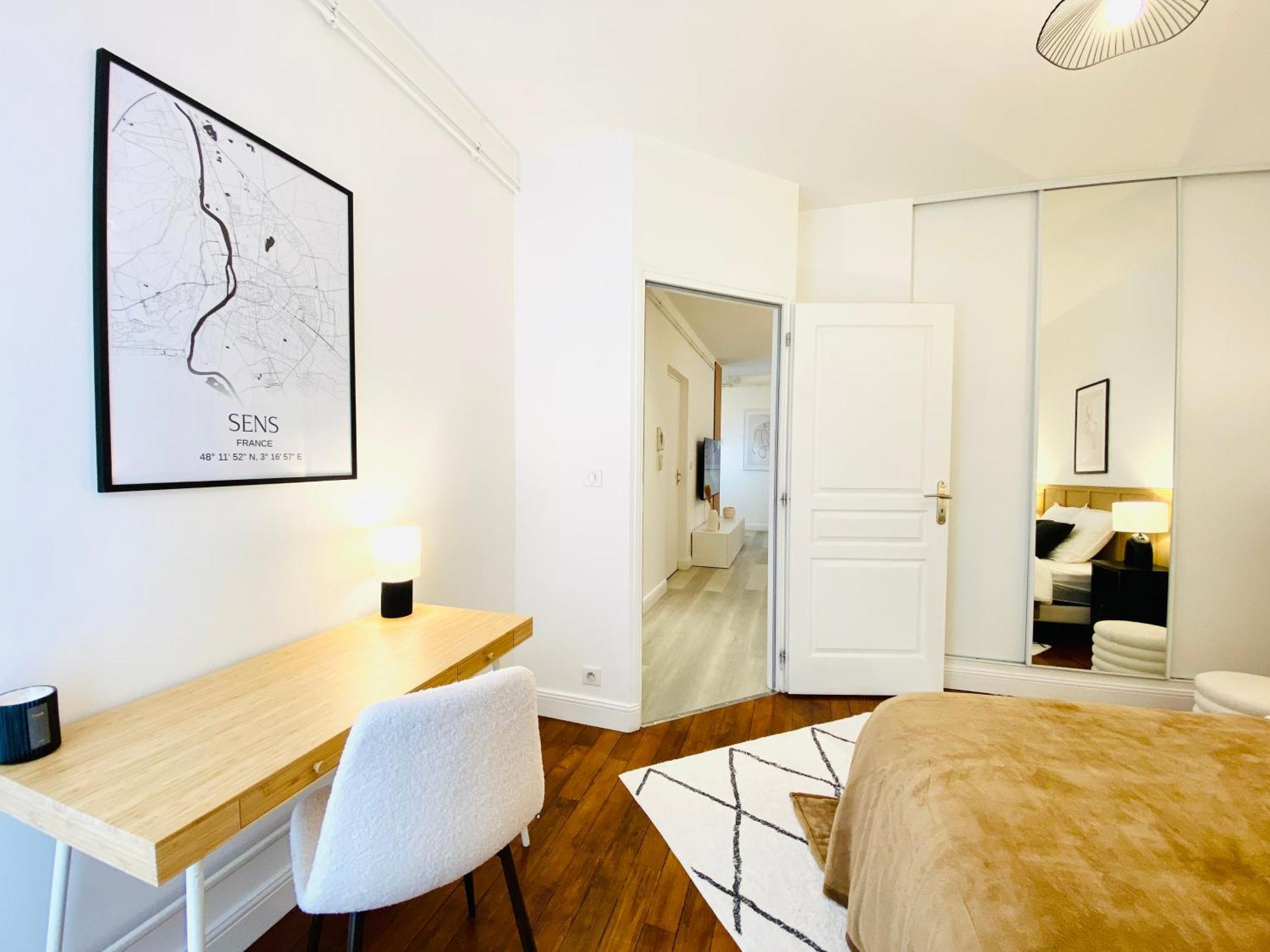 Le Subtil - Best Keys - Elegance & Confort - 2 Chambres Separees - Lit Queen Size - Smart Tv Netflix - Entre Gare & Centre Ville - A 1H De Paris - Wifi Fibre - Check-In Autonome Санс Экстерьер фото